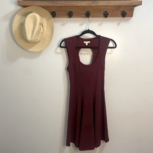Silent + Noise Urban Outfitters Maroon Scoop Neck Dress & Cut out Back Size S